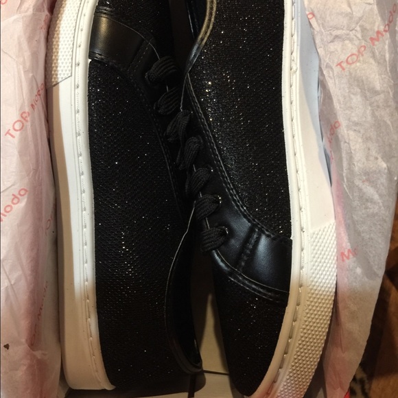TOP Moda Shoes - Glittery black shoes